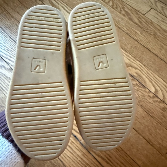 Veja Kids White and Black Sneakers - Size 12.5 - Picture 5 of 6